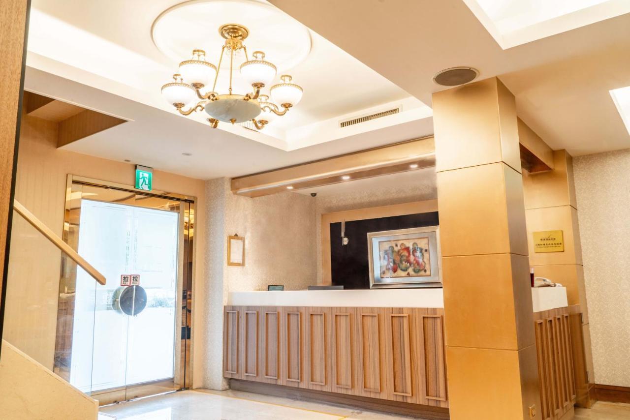Elegance Hotel Тайпей Екстериор снимка