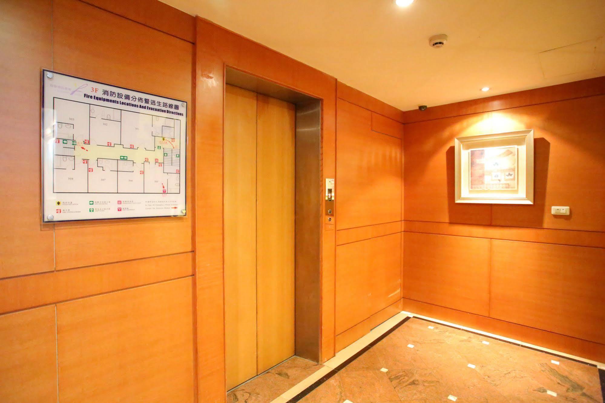 Elegance Hotel Тайпей Екстериор снимка