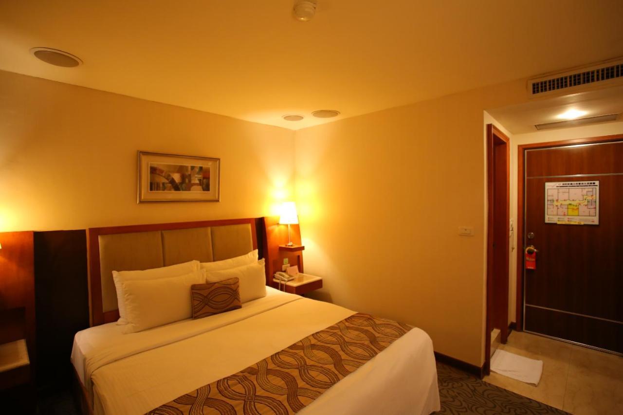 Elegance Hotel Тайпей Екстериор снимка
